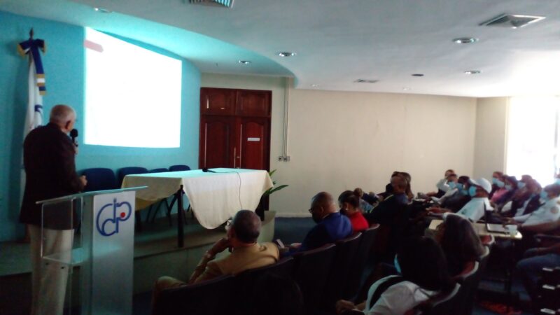 Instituto Duartiano ofrece conferencia sobre Duarte al personal del sistema penitenciario