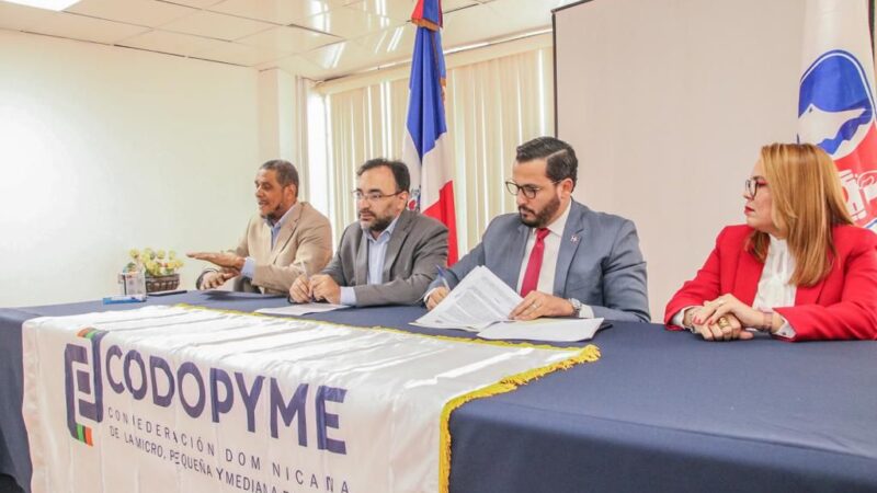 Inaguja y CODOPYME firman trascendental convenio para impulsar desarrollo de mipymes y empresas textiles