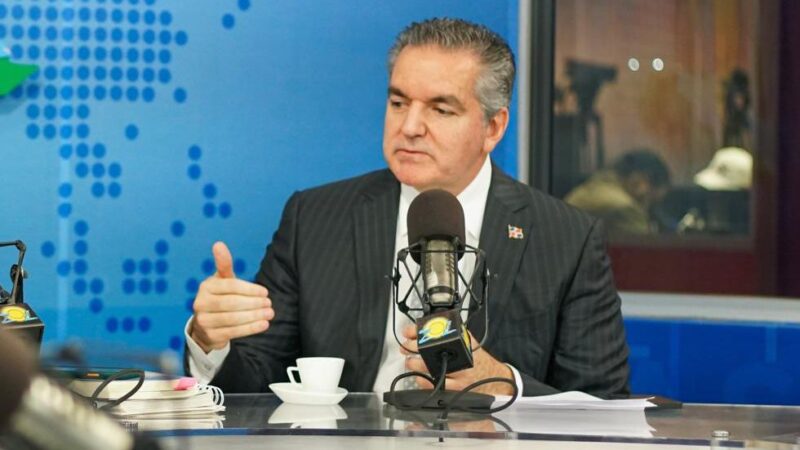 Neney Cabrera resalta buen desempeño económico del Gobierno pese a crisis económica mundial