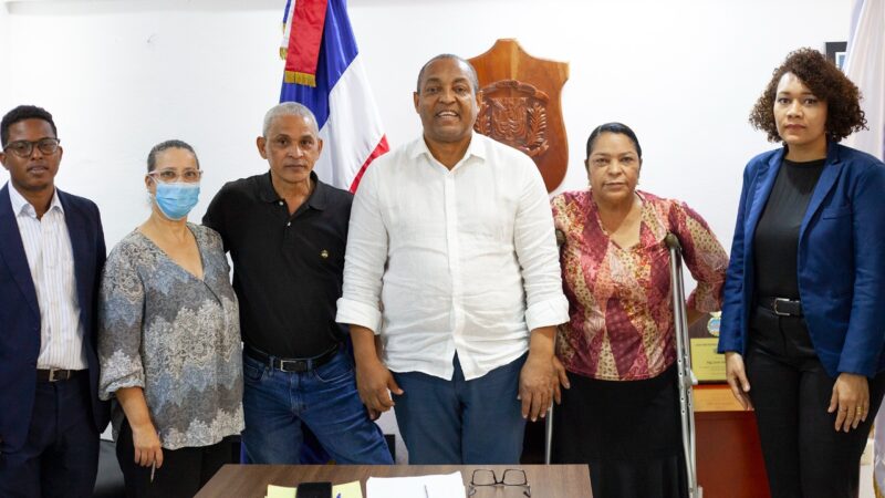Alcaldía de Santo Domingo Oeste exigirá vías de acceso a edificaciones para discapacitados