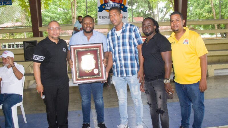 Club Víctor Burgos celebra su 28 aniversario de trayectoria en Santo Domingo Norte