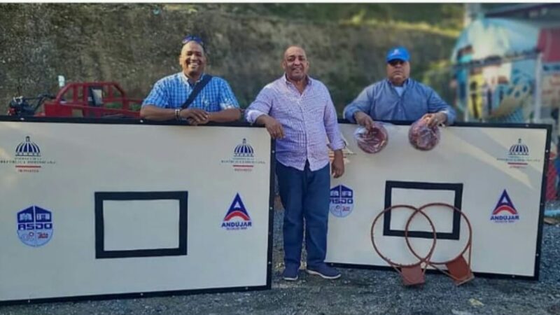 Alcaldía de Santo Domingo Oeste ha entregado utilerías deportivas a más de 20 clubes