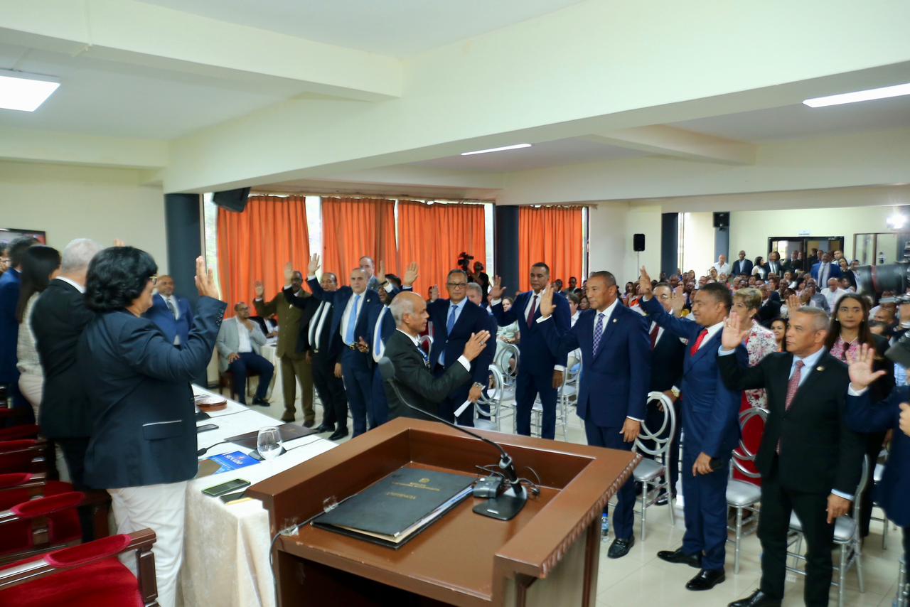 Senado realiza sesión ordinaria en la provincia El Seibo al conmemorarse 521 aniversarios de su fundación