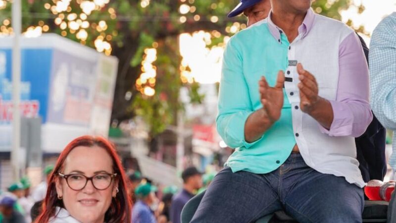 Miles de mujeres del DN respaldan candidatura de Domingo Contreras