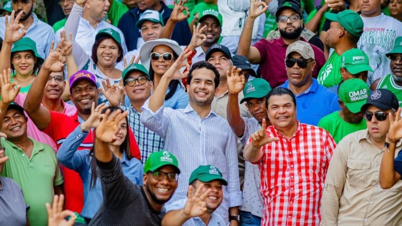 Tobías Crespo advierte incrementos de crímenes por la internet : realiza recorrido con Omar Fernández