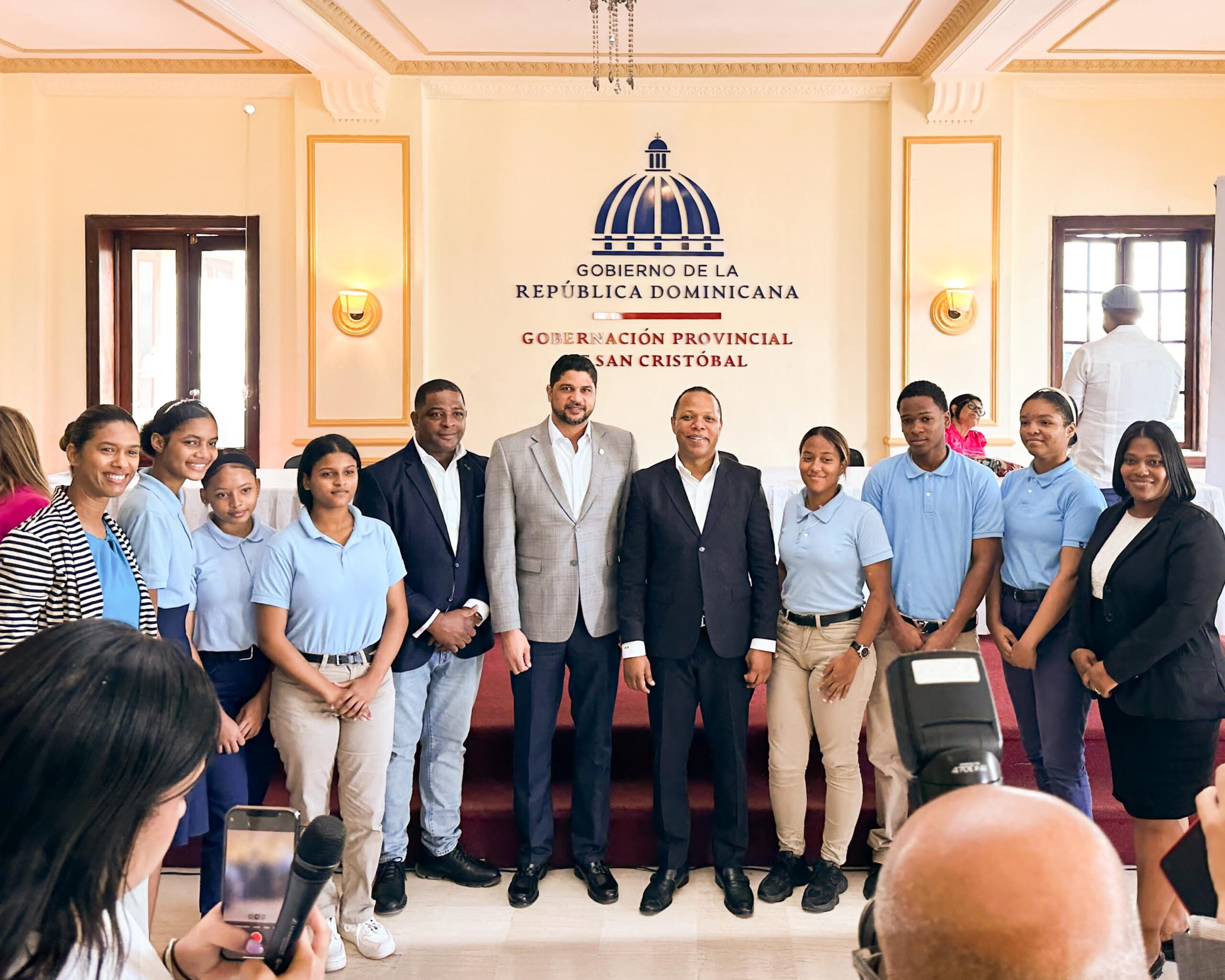 Oficina Senatorial de San Cristóbal, conjuntamente con el INTRANT, impulsa realización de consultas regionales del Plan Nacional de Seguridad Vial 2025-2030