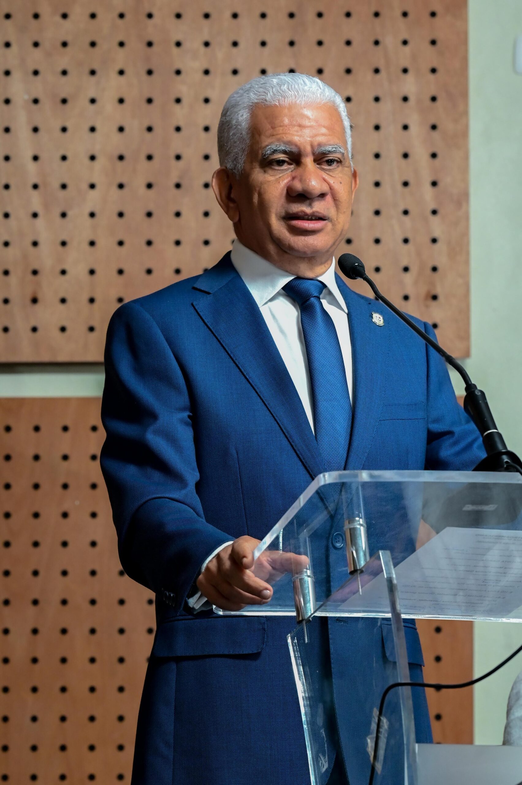 Presidente del Senado llama a la comunidad internacional a unificar esfuerzos ante la actual crisis migratoria