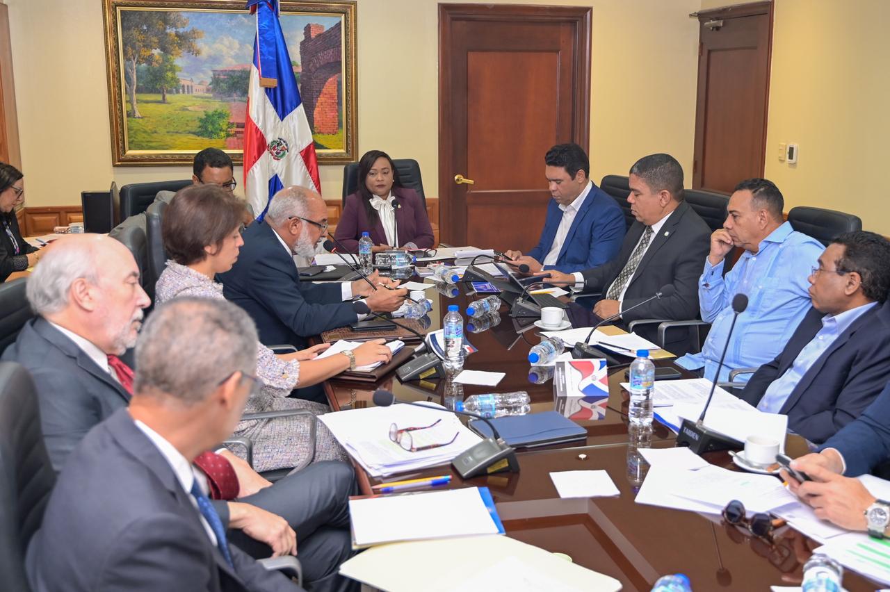 Comisión Especial del Senado anuncia Congreso está abierto a escuchar sectores sobre Ley Libertad de Expresión