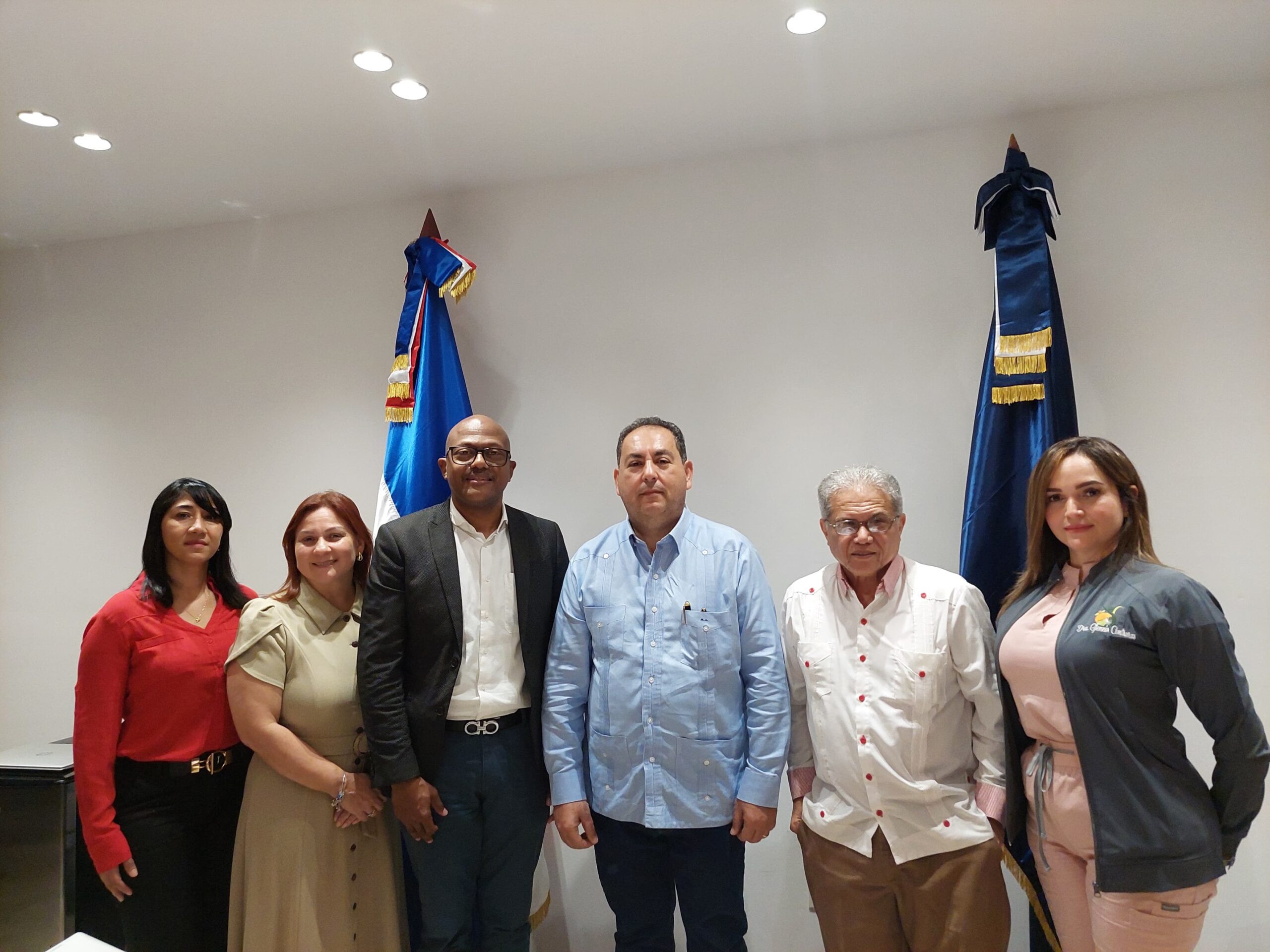 El CMD Y El SNS LLEGAN ACUERDO FRENTE A LA PROBLEMÁTICA DE LOS MÉDICOS DEL CENTRO DE GASTROENTEROLOGIA