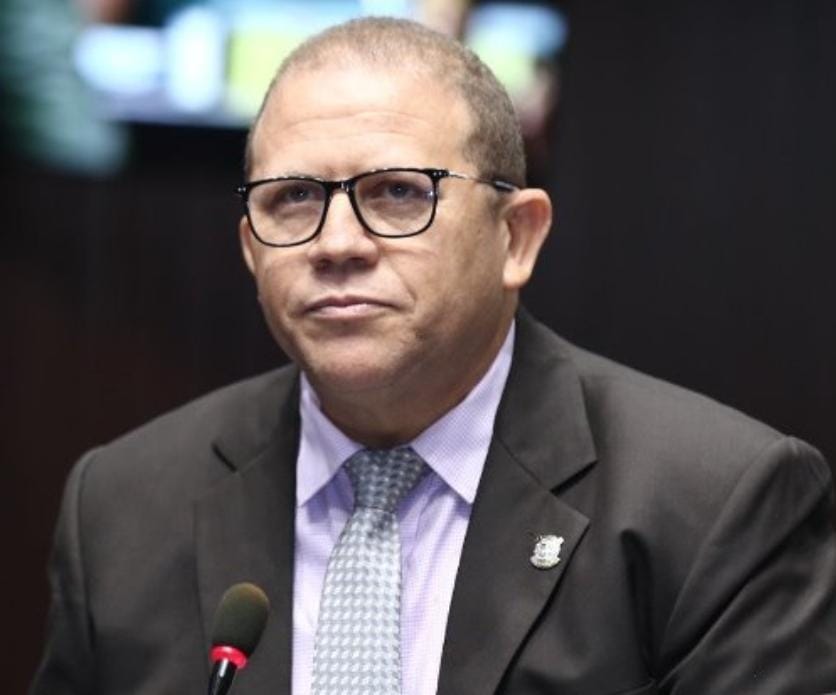 Diputado Rafael Castillo denuncia irregularidades en la gestión de Dio Astacio en Santo Domingo Este
