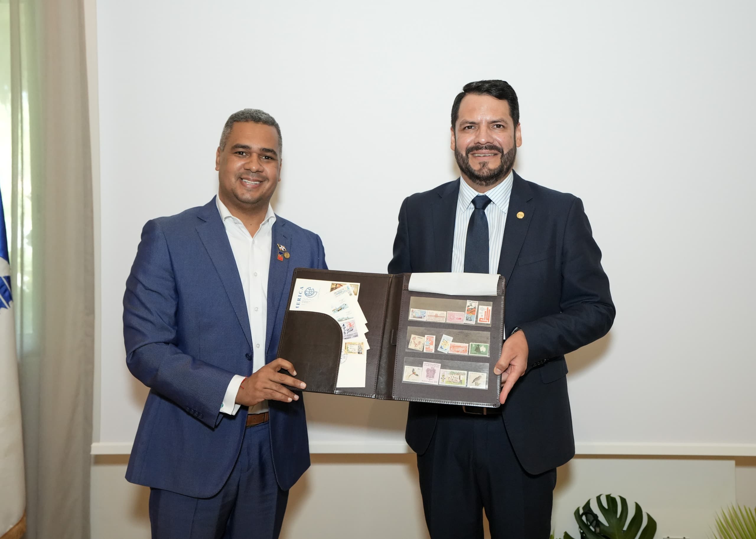 Reunión Estratégica Correo–Aduana 2025 culmina con hoja de ruta regional para la modernización del comercio postal y aduanero