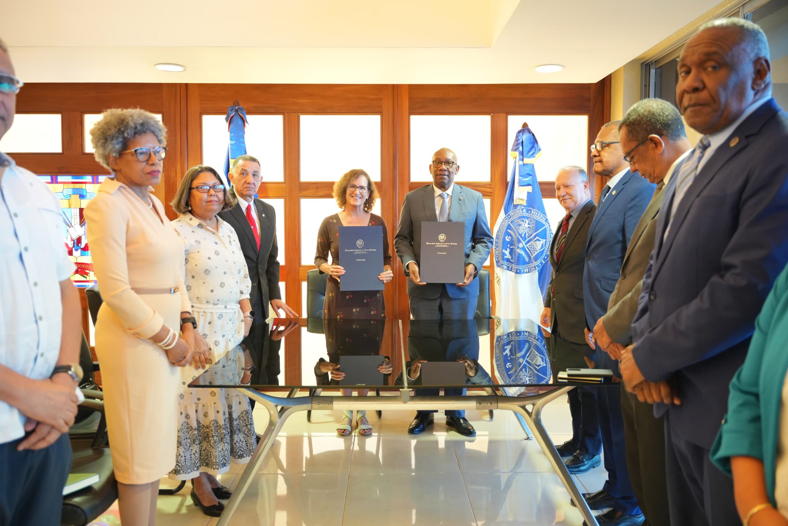 UASD suscribe acuerdo con la University of Massachusetts Amherst