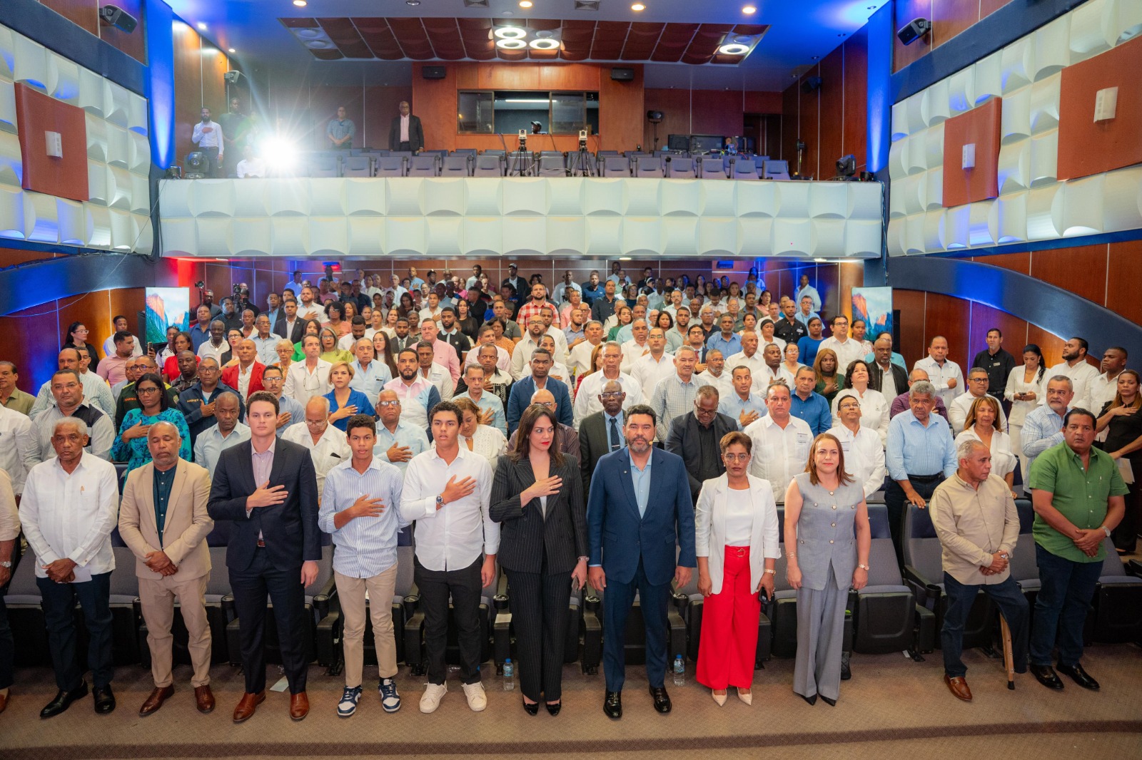 Senador Rafael Barón Duluc rinde cuentas de su gestión legislativa 2024-2025