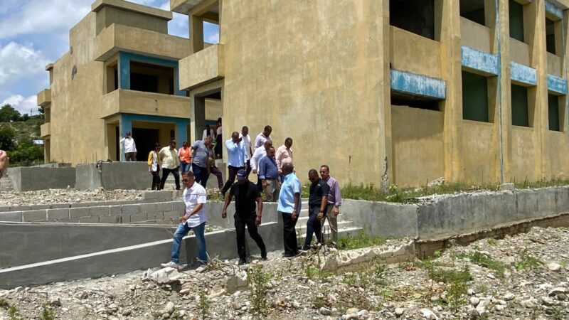 Infraestructura Escolar interviene Liceo Experimental y Recinto UASD de Elías Piña para agilizar su terminación, tras 12 años paralizado