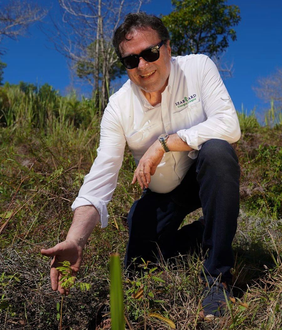 Seaboard realiza la II jornada de reforestación en la Loma Guaigüí, en La Vega
