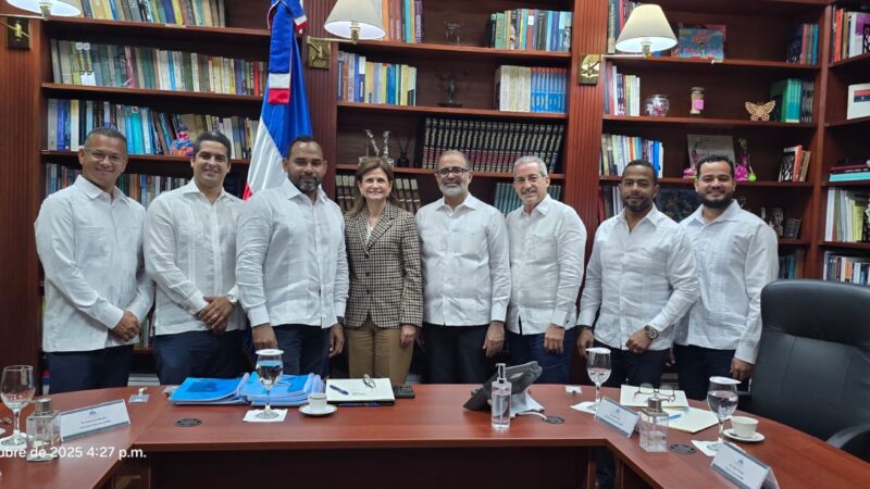 ASNEP realiza encuentro con La Vicepresidenta Raquel Peña