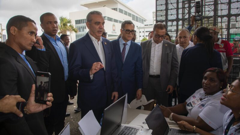 Presidente Abinader lanza programa “RD-Trabaja” con más de 7,000 vacantes disponibles de empleos formales