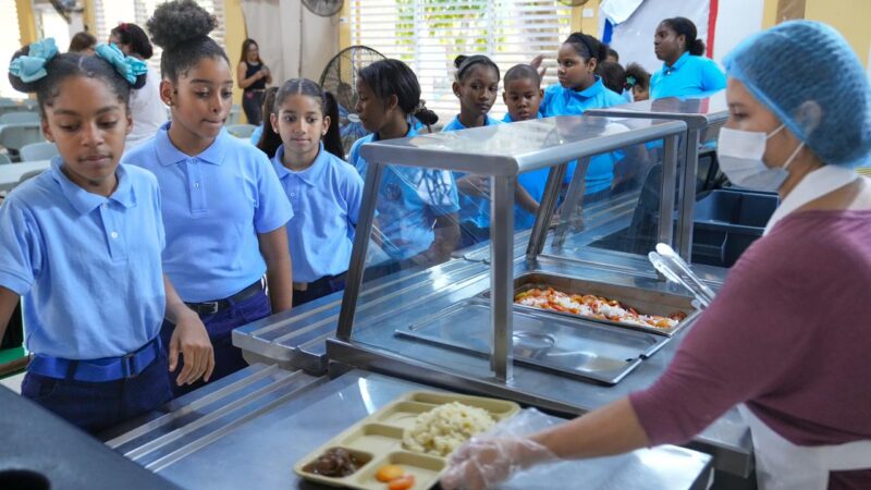 El INABIE destaca menús del almuerzo escolar garantizan mayoría de nutrientes a estudiantes