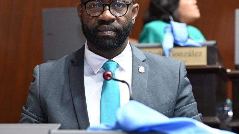 Carlos de Pérez pide frenar código procesal del Senado
