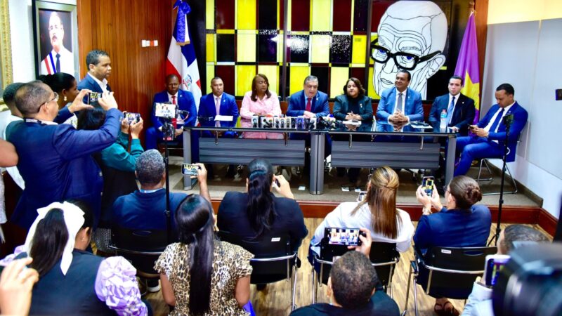 Bloque diputados del PLD exige publicación inmediata de todos los expedientes de funcionarios señalados por narcotráfico