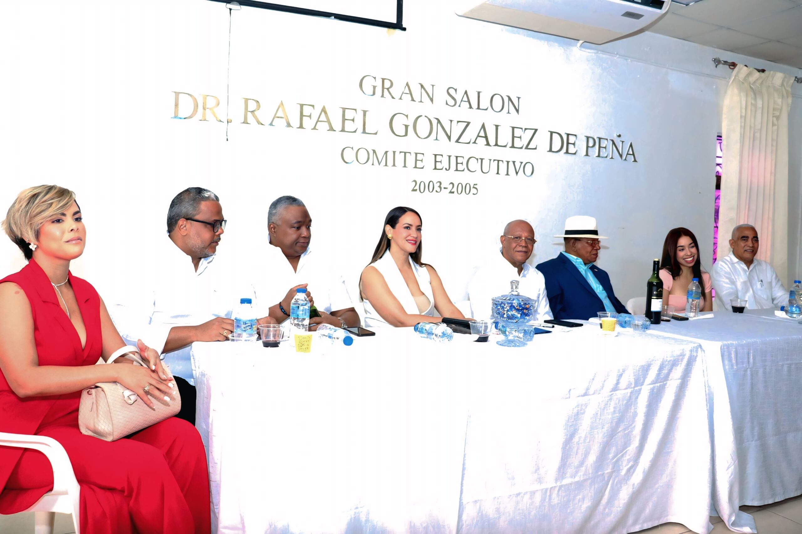 LAP saluda decisión del presidente Abinader de iniciar la entrega de los planes sociales navideños