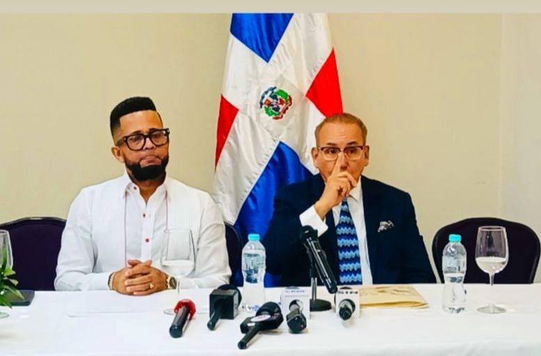 Defensa de Anthony Santos fija posición sobre proceso de reconocimiento de paternidad