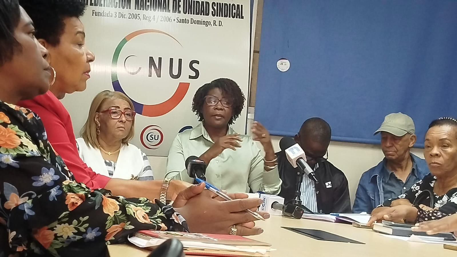 Acuerdos con enfermería permanecen sin firmarse pese a reuniones con el Gobierno