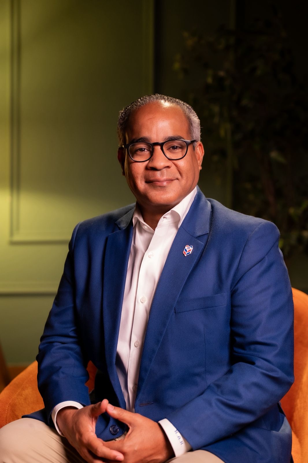 Proponen eliminar financiamiento público a partidos y elevar umbral electoral al 5 %