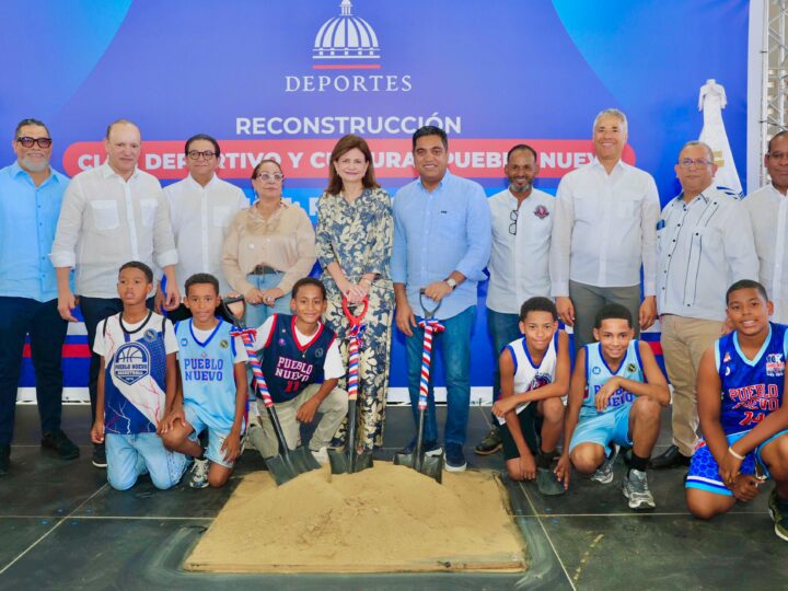 Vicepresidenta Raquel Peña y ministro Kelvin Cruz dan inicio a la reparación del Club Pueblo Nuevo en Santiago