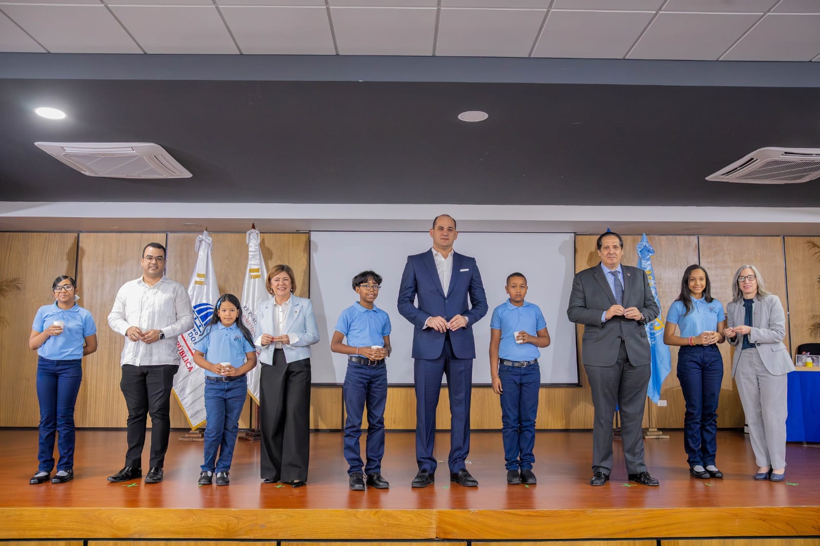 Salud Pública, Educación y el INABIE lanzan Jornada Nacional de Desparasitación Escolar 2026 para beneficiar a más de 1.8 millones de estudiantes