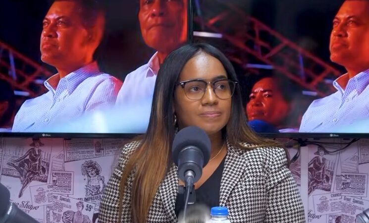 Psicóloga a quien alcalde de Dajabón le llamó “cuero” asegura recibe amenazas tras revelar presuntas irregularidades