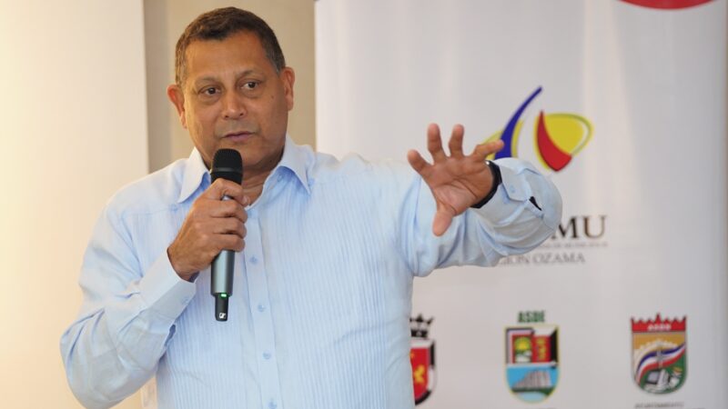 Nelson Núñez instruye a alcaldes de provincias bajo alerta a activar comités de emergencia