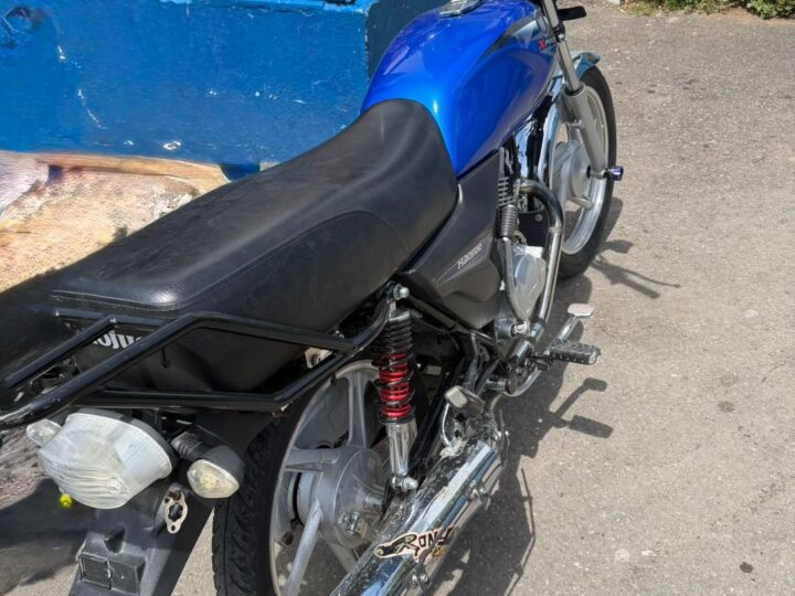 Agentes de investigación recuperan motocicletas sustraídas en Sabana Perdida, SDN