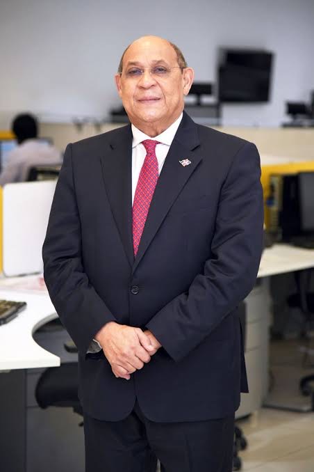 Periodista Cristal Acevedo pone denuncia por violencia contra expareja ministro Rafael Santos