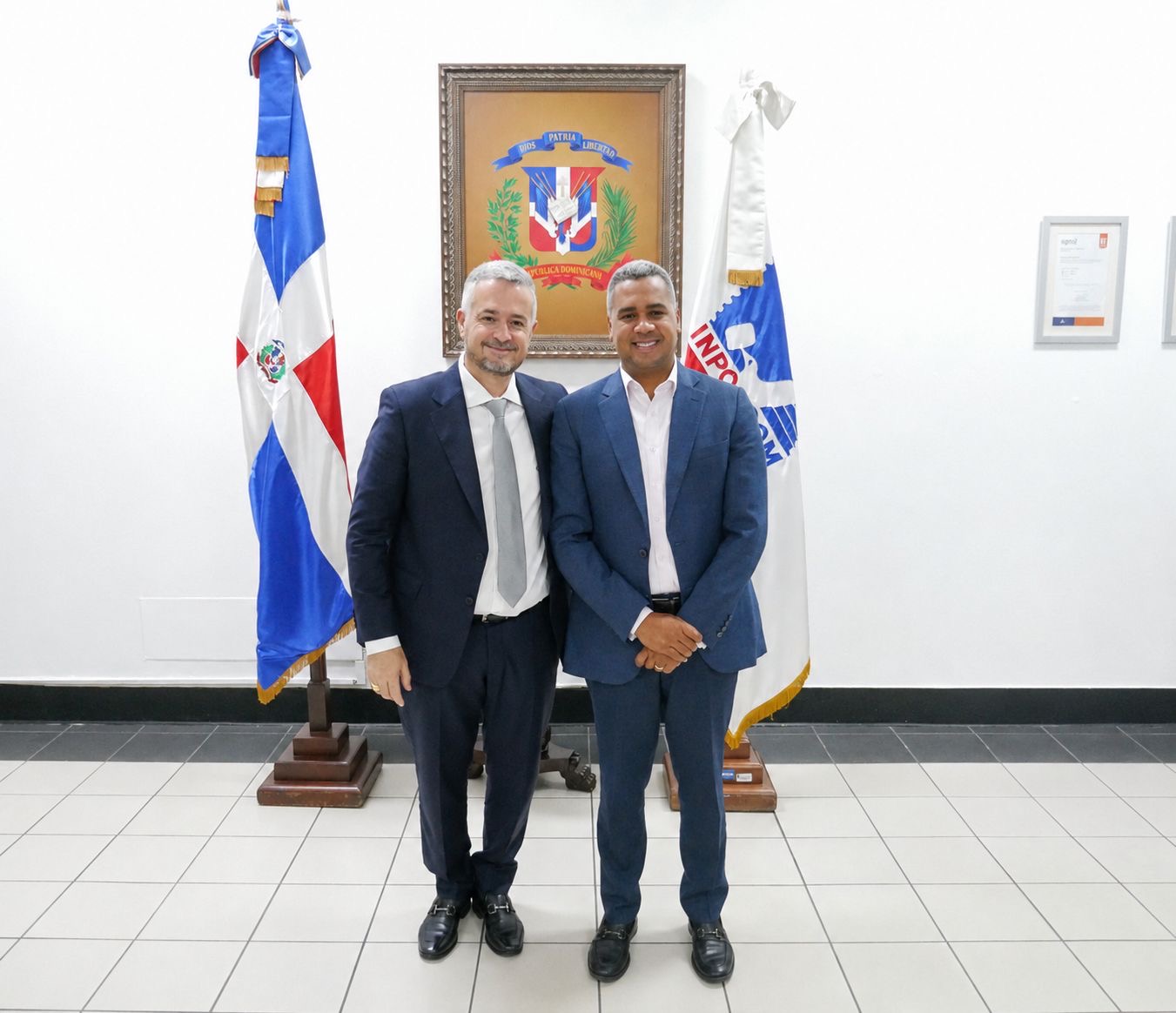 INPOSDOM y Mia Cargo Group ponen fin a litis judicial mediante firma de un acuerdo