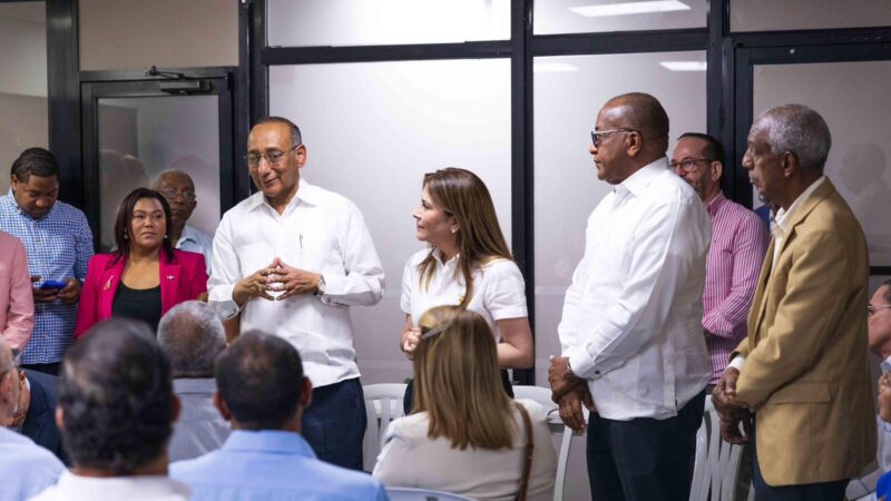 Ingeniero Rafael Santos se suma al proyecto de Carolina y fortalece su estructura política en el Cibao y todo el país