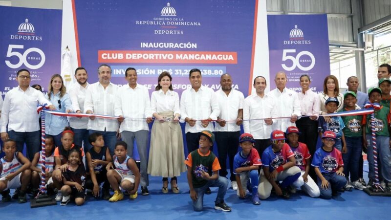 Vicepresidenta Raquel Peña y ministro Kelvin Cruz entregan nuevo multiuso del Club Manganagua