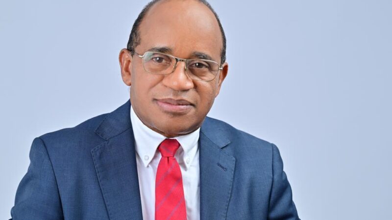 Fulgencio Severino, exige soluciones urgentes ante el deterioro del servicio eléctrico en Santo Domingo Este