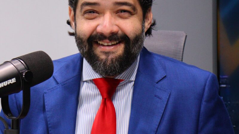 Economista Ysrael Abreu atribuye la popularidad de Abinader a sectores «populistas e ignorantes» y advierte que el panorama electoral para el 2028 sigue abierto