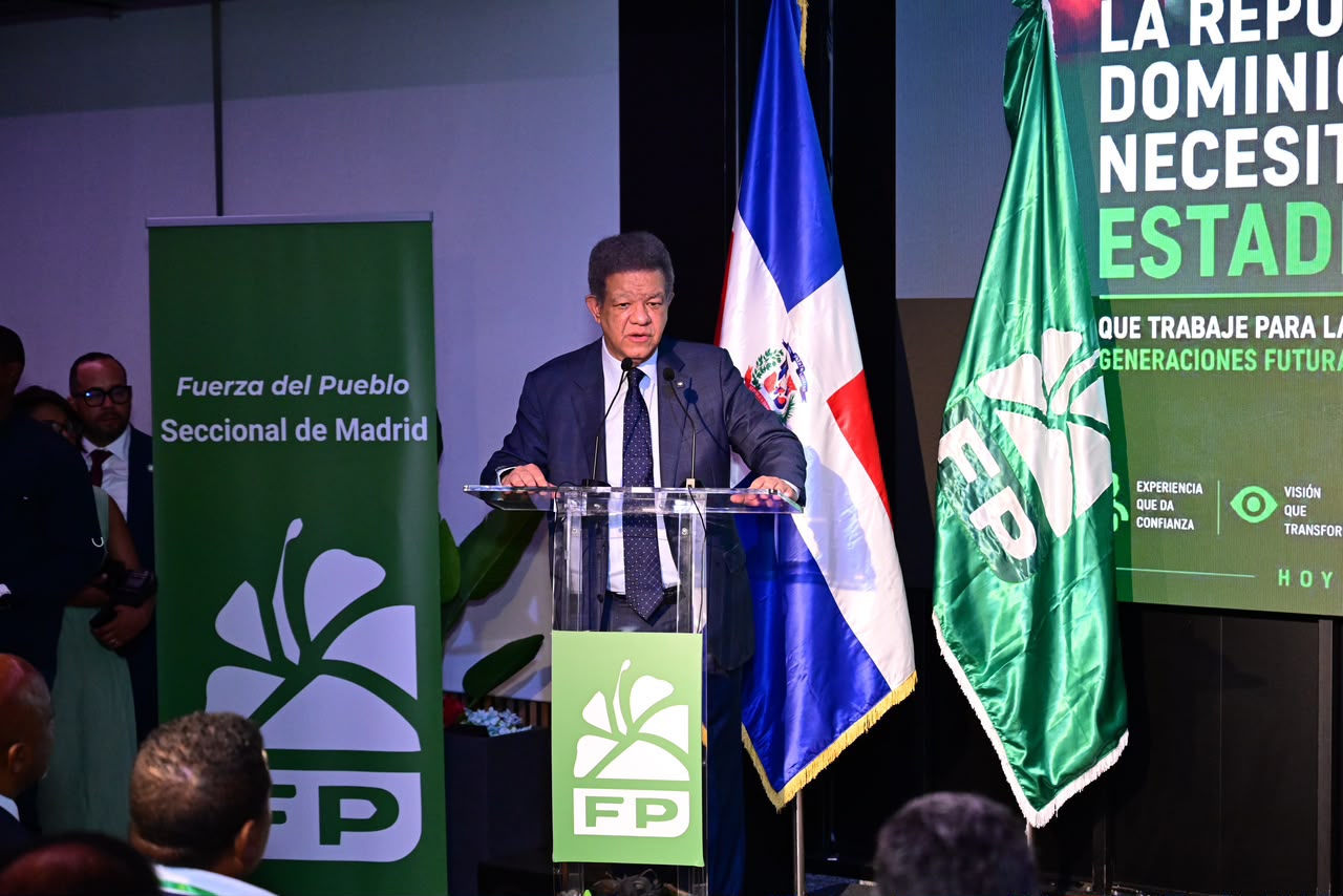 Leonel: “Por cada uno que puedan sonsacar, vienen mil más a la Fuerza del Pueblo”