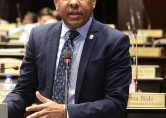Diputado Ignacio Aracena destaca aprobación de resolución para construcción de hospital en Santo Domingo Oeste