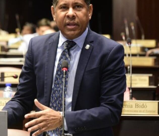Diputado Ignacio Aracena destaca aprobación de resolución para construcción de hospital en Santo Domingo Oeste