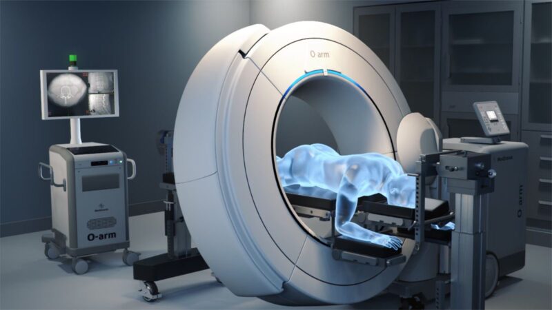 La cirugía de columna entra en una nueva era Clínica Abreu incorpora el primer O-arm de Medtronic en República Dominicana