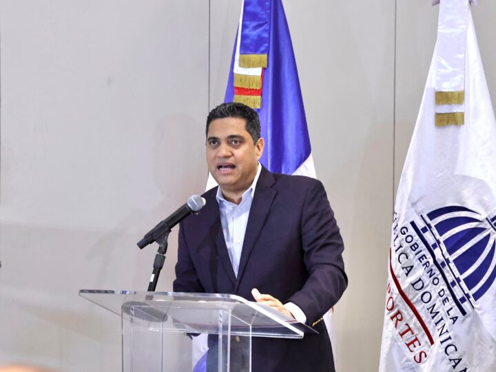 Kelvin Cruz anuncia incentivos para medallistas de Juegos Centroamericanos y del Caribe