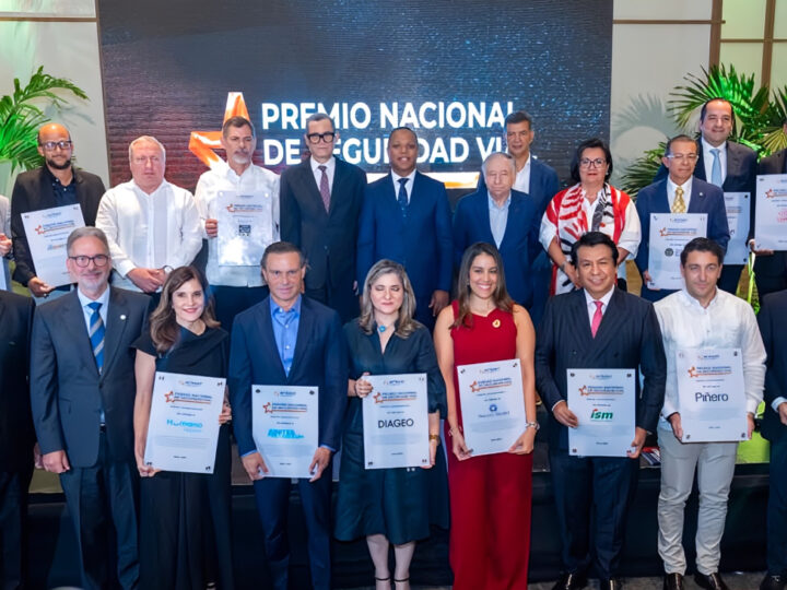 Intrant realiza primera edición del Premio Nacional de Seguridad Vial; reconoce a 13 empresas