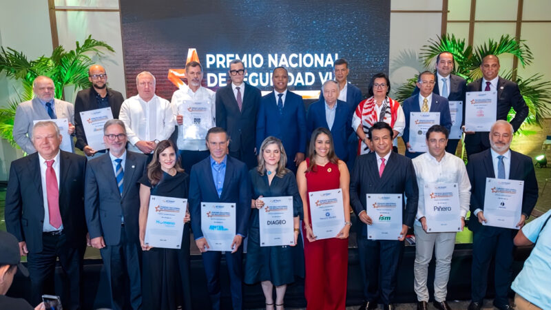 Intrant realiza primera edición del Premio Nacional de Seguridad Vial; reconoce a 13 empresas