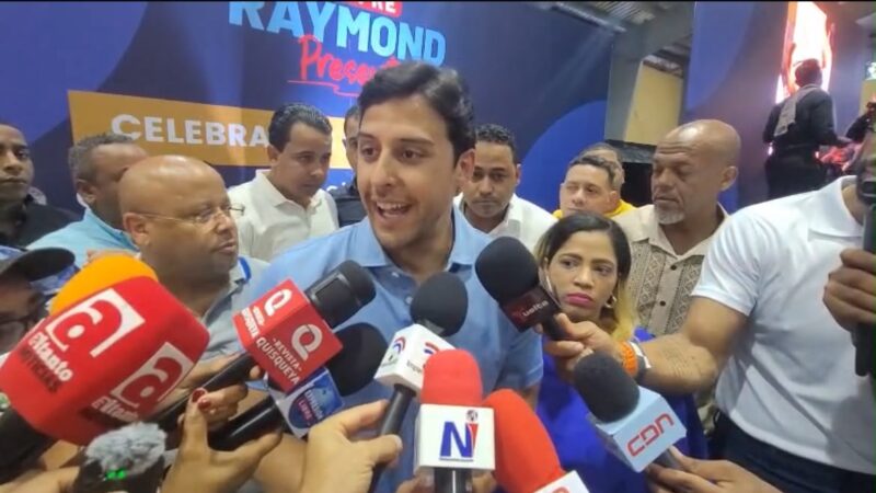 ¡Histórico! Raymond Rodríguez sorprende a más de 750 padres del Distrito Nacional con una multitudinaria celebración por adelantado de su día