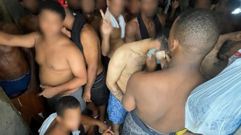 Defensa Pública denuncia hacinamiento extremo en destacamento de Santo Domingo Este y lleva el caso a los tribunales