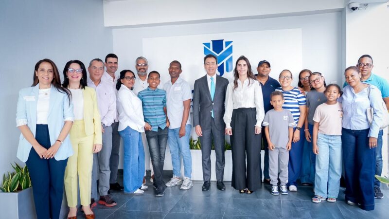 Macrotech y la Fundación Aprendiendo a Vivir hacen posible el acceso a tecnología que transforma la vida de niños con diabetes