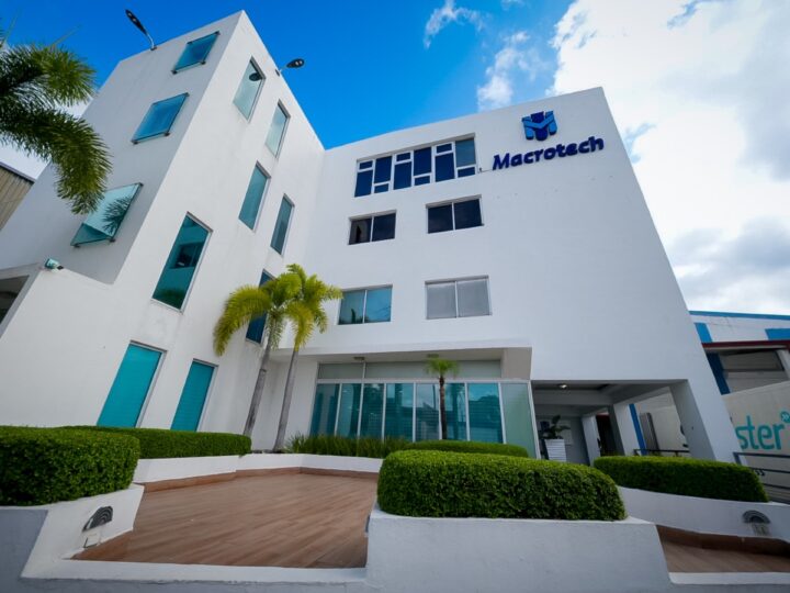 Macrotech cumple 29 años impulsando la innovación en el sector salud y la expansión regional